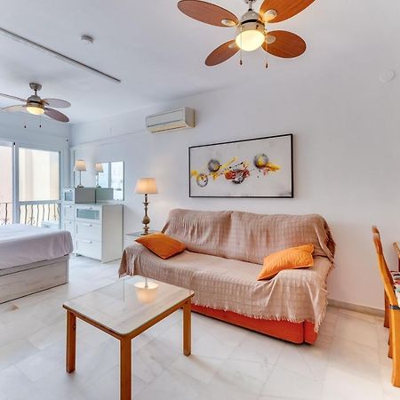 Homeforguest Bright Studio In La Carihuela Near The Beach Torremolinos Exterior photo