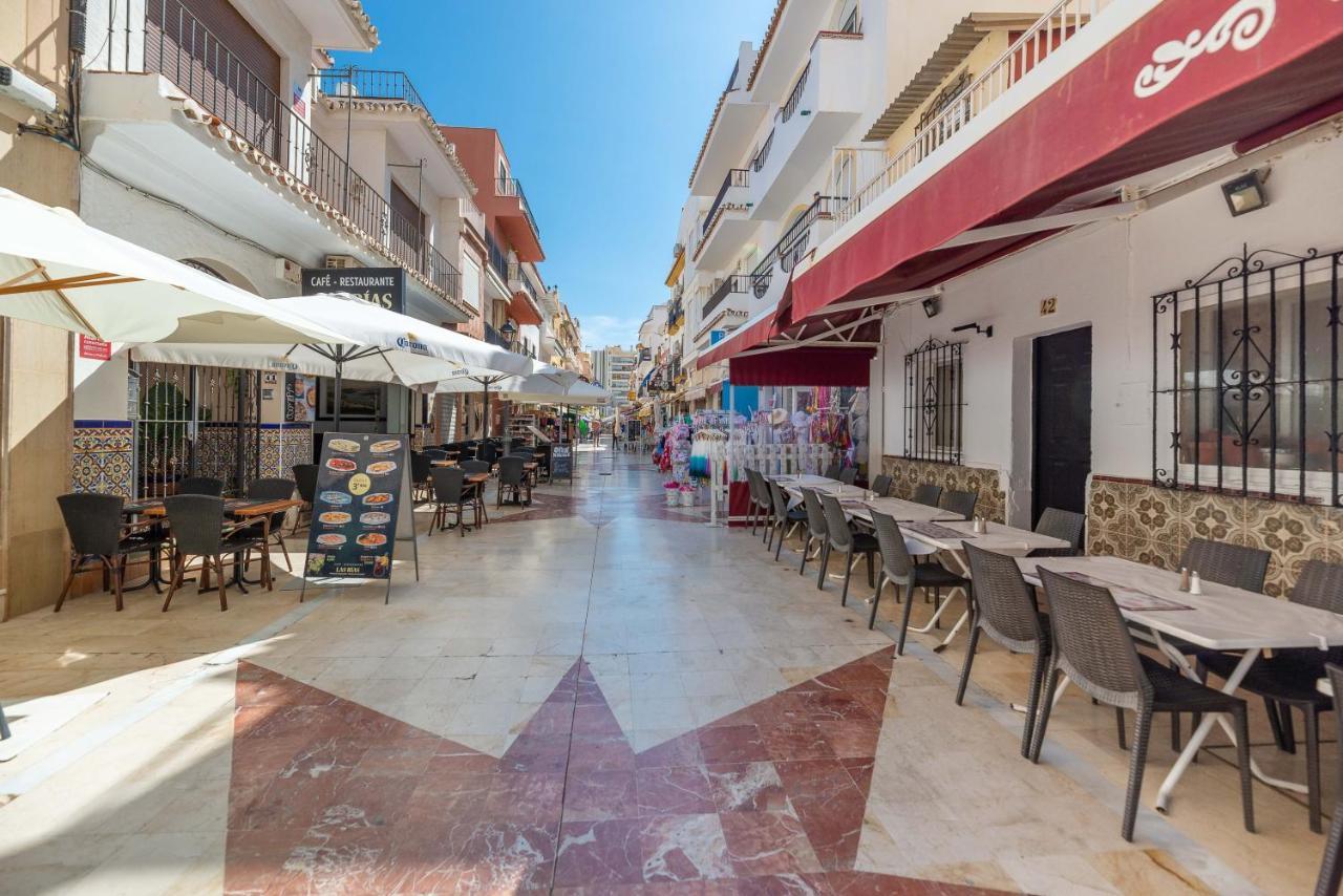 Homeforguest Bright Studio In La Carihuela Near The Beach Torremolinos Exterior photo