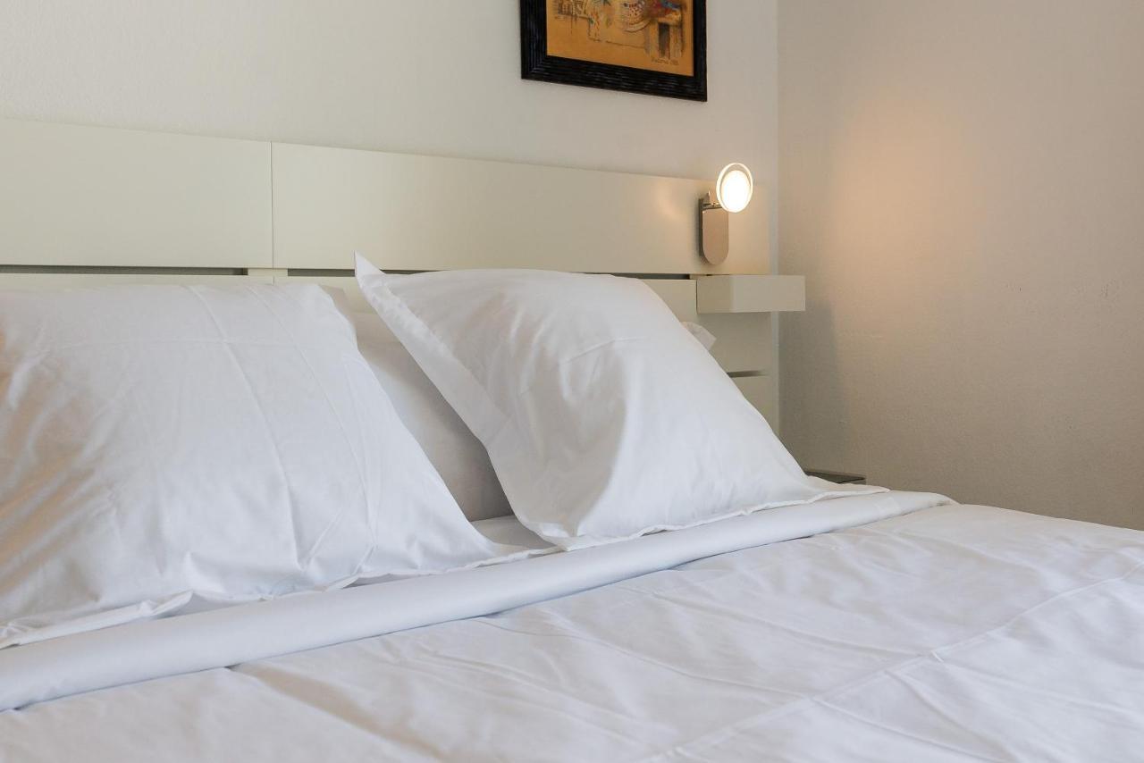 Homeforguest Bright Studio In La Carihuela Near The Beach Torremolinos Exterior photo