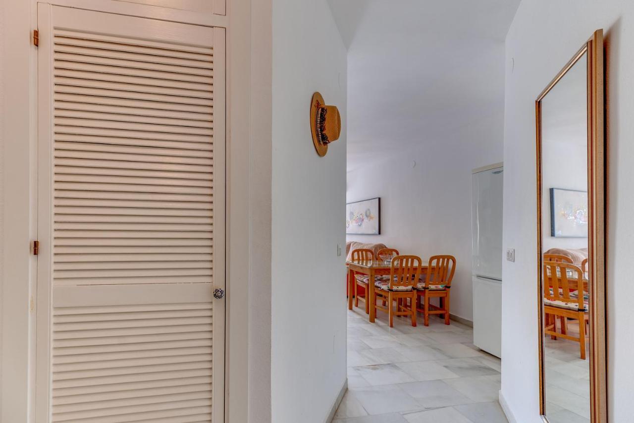 Homeforguest Bright Studio In La Carihuela Near The Beach Torremolinos Exterior photo