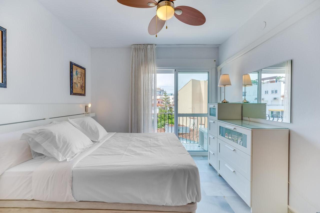 Homeforguest Bright Studio In La Carihuela Near The Beach Torremolinos Exterior photo