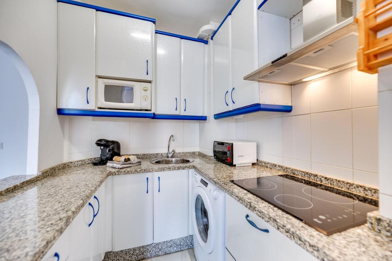 Homeforguest Bright Studio In La Carihuela Near The Beach Torremolinos Exterior photo
